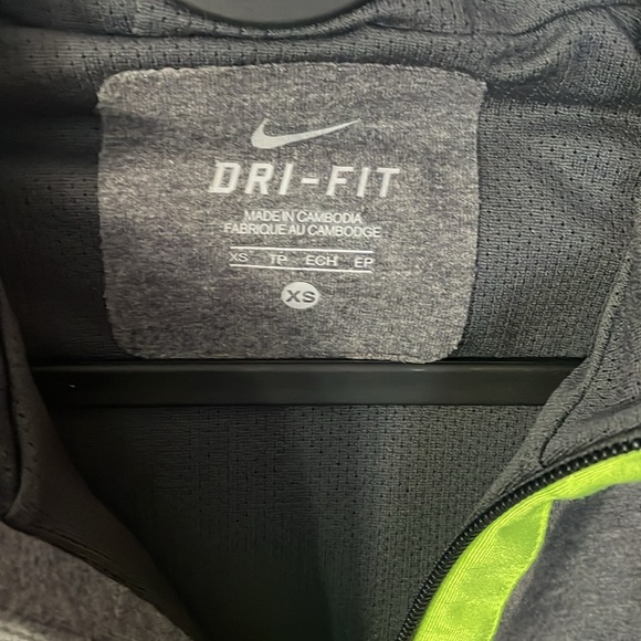 NWOT Nike Active Jacket - Picture 3 of 9